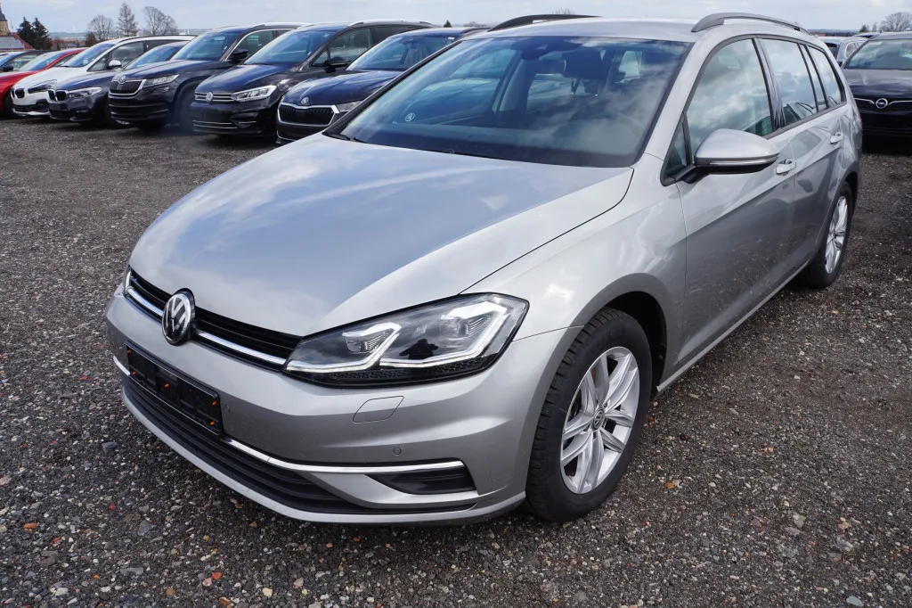 Volkswagen Golf VARIANT 1.0 TSI DSG COMFORTLINE*NAVI*ACC* Image 3