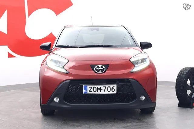 Toyota Aygo 1,0 VVT-i Style Multidrive S - / 1-Omistaja / Tutkat + peruutuskamera / Lohkolämmitin / Apple CarPlay Image 8